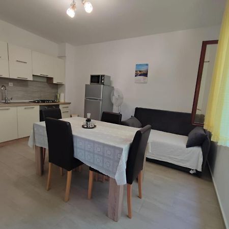 Apartment Marta ยาบลานัก ภายนอก รูปภาพ