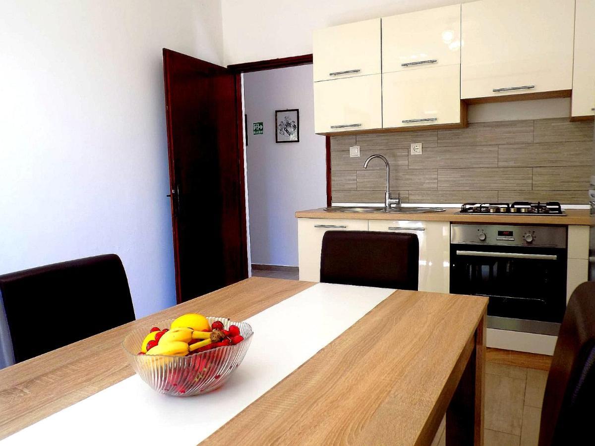 Apartment Marta ยาบลานัก ภายนอก รูปภาพ